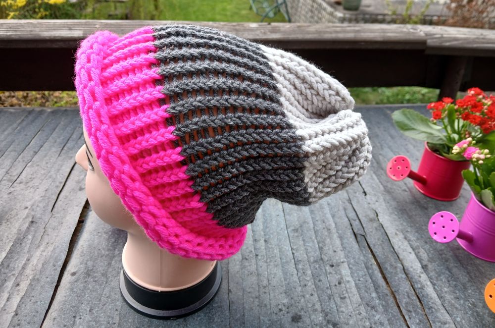 Pletená spadlá čepice  