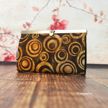 Peněženka s rámečkem - Hnědá batika