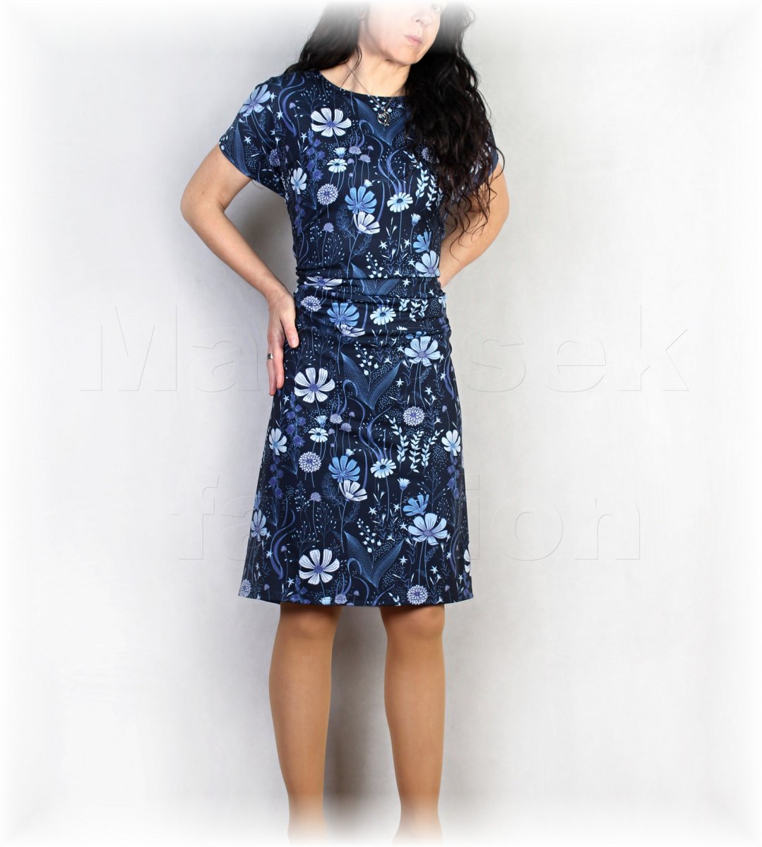 Šaty s řasením v pase vz.937