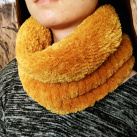 Dámský nákrčník - elegantní hořčicová