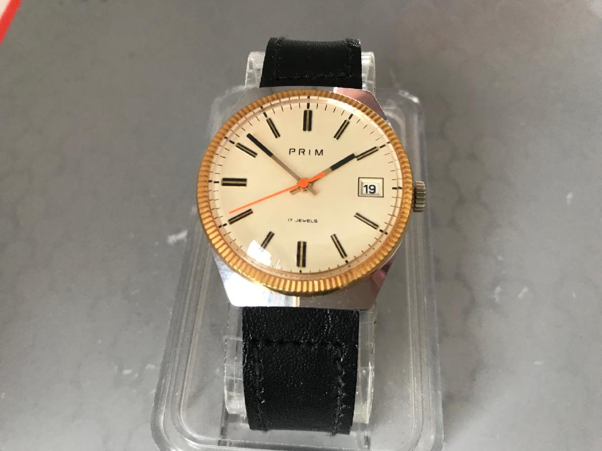 Náramkové hodinky PRIM ala "Rolex" z 1981, s datumem