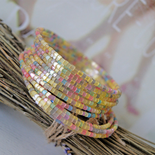 CANDY - náramek na ruku