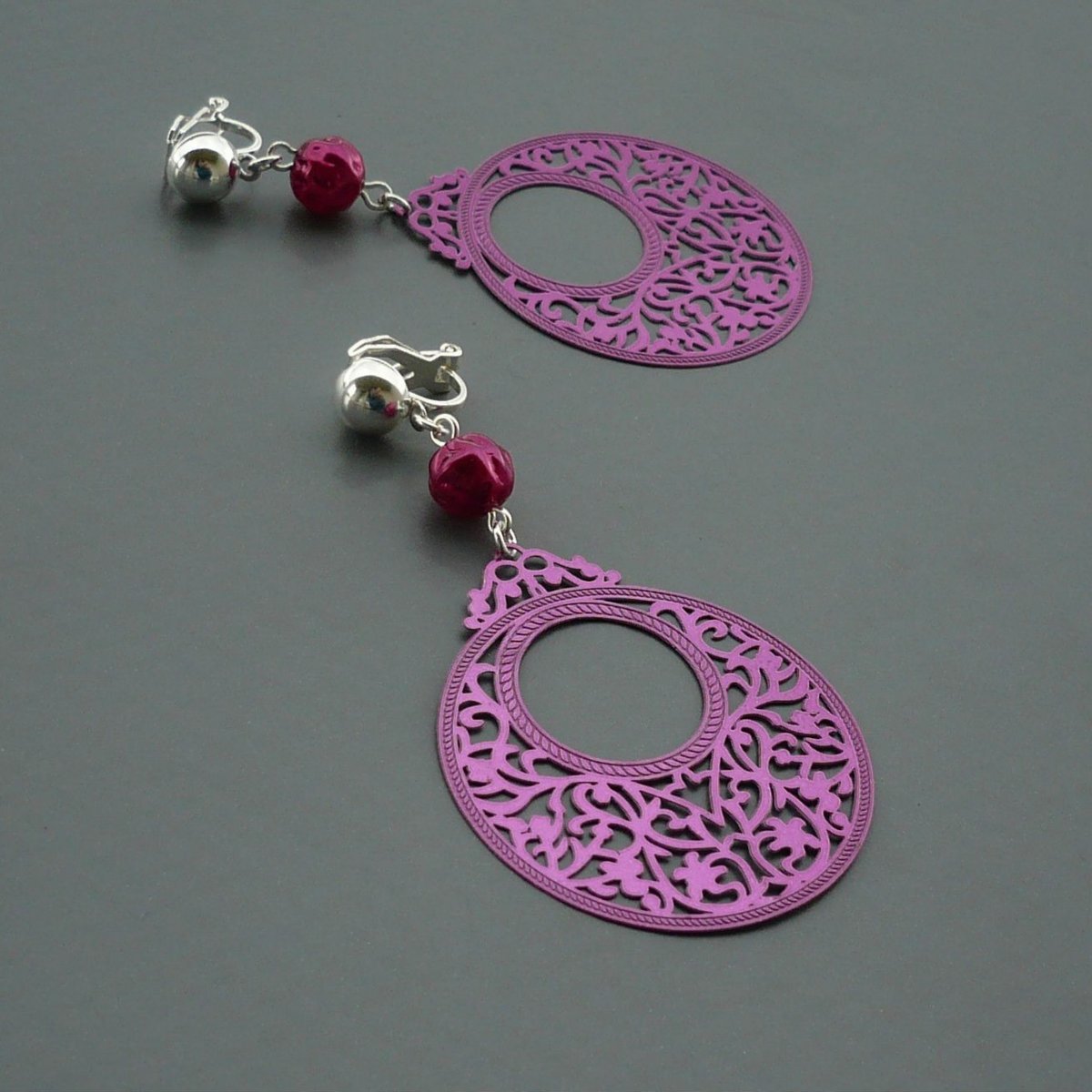 Růžové kruhy s ornamenty - lehoučké klipsy