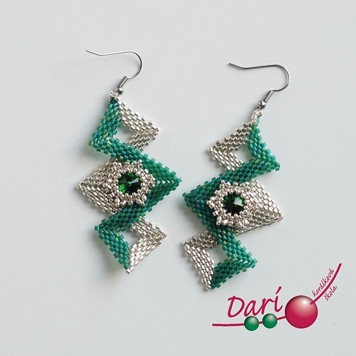 Klikaté náušnice s minirivolkou