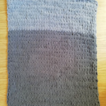 Měkká pletená deka puffy (šedá)