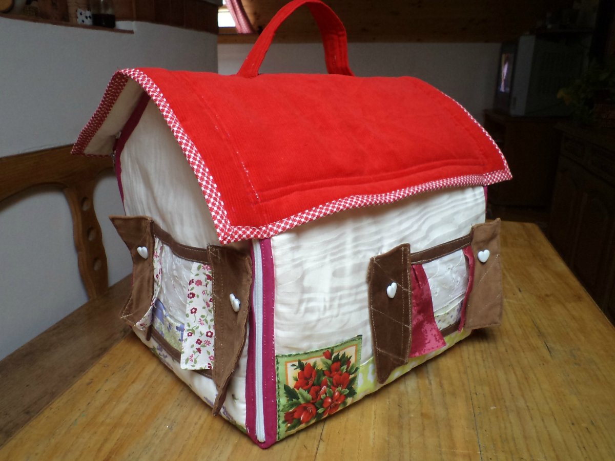 Domeček pro panenky