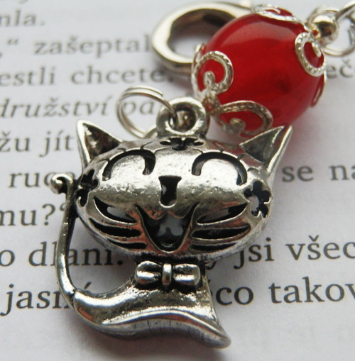 přívěsek - Veselé kotě.