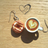 MODRÉ CAPPUCCINO S DONUTEM