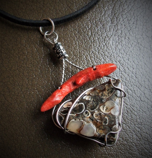 Turritella a korál.