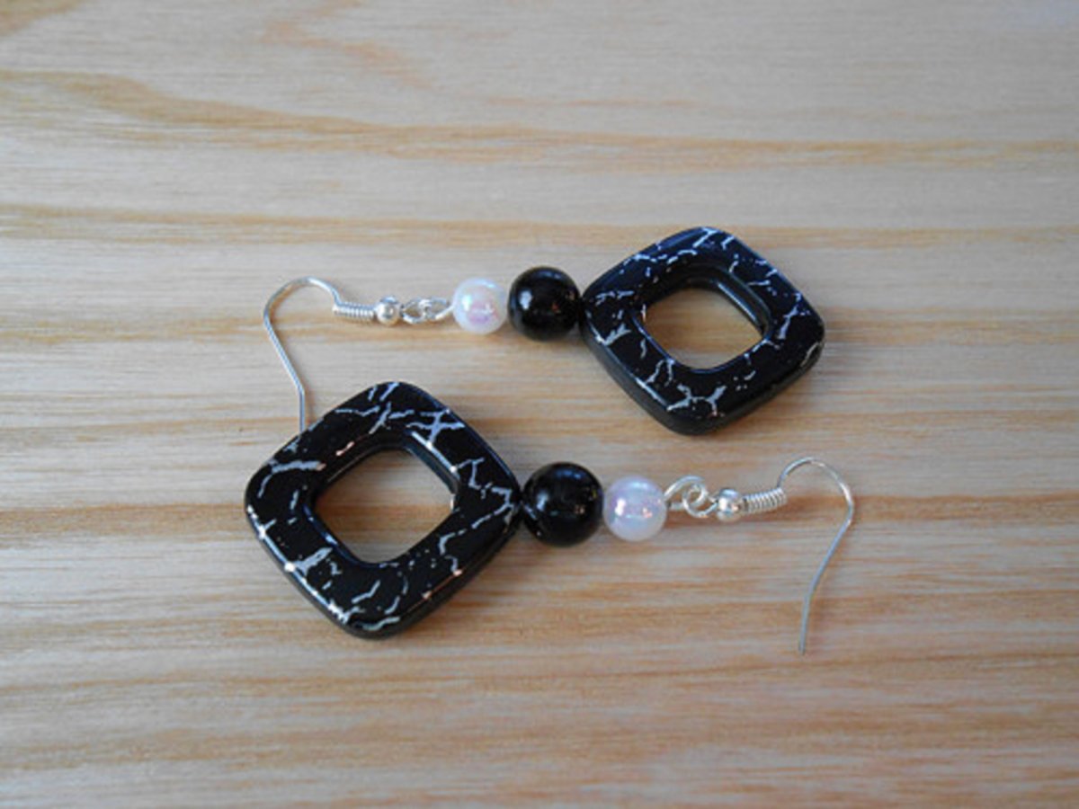 Náušnice čtverečky a bílá (29/16)