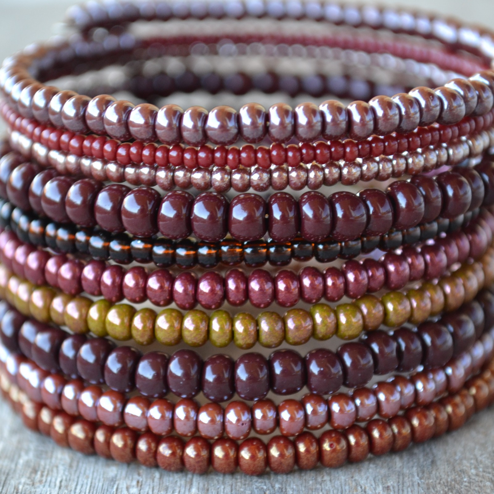 Náramek - Višně v čokoládě