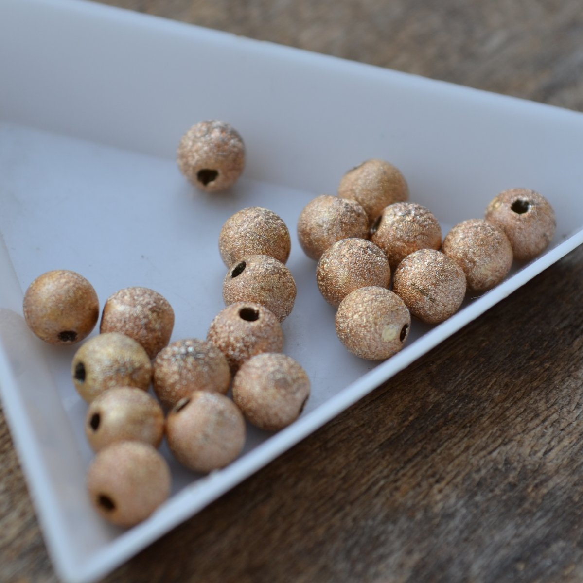 korálky stardust 6mm 20 ks-1769