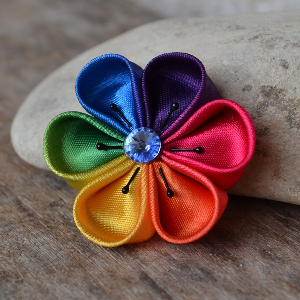 Kanzashi brož - Duha 