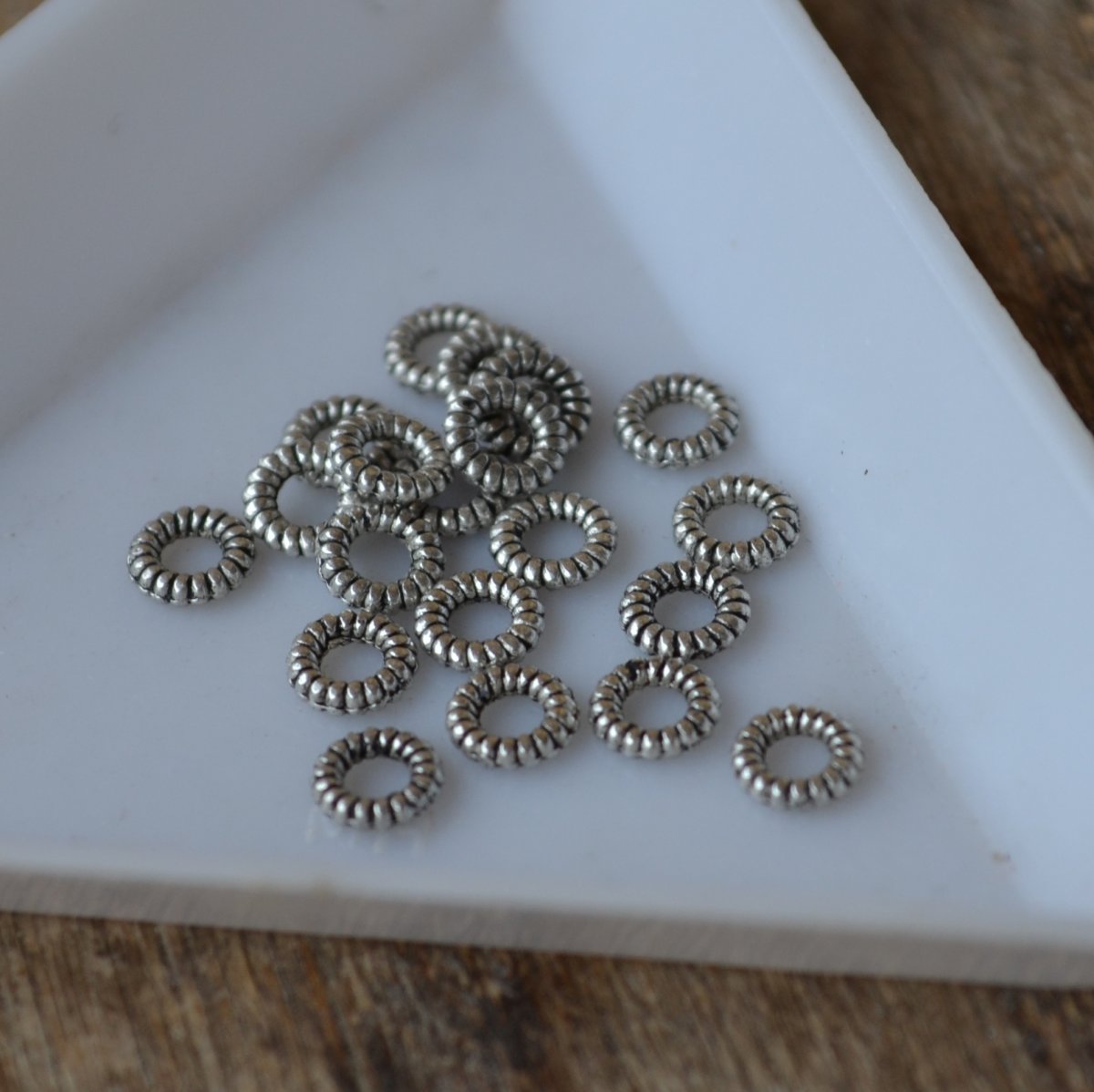 kroužek 5 mm 20 ks-0822