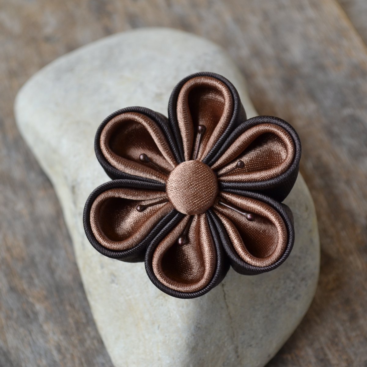 kanzashi brož Montaro