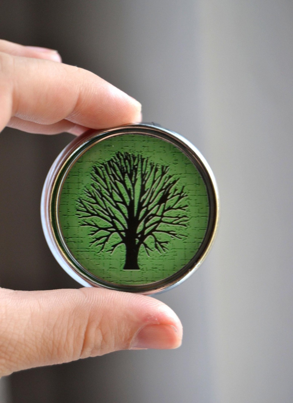 Krabička s Milujeme stromy!