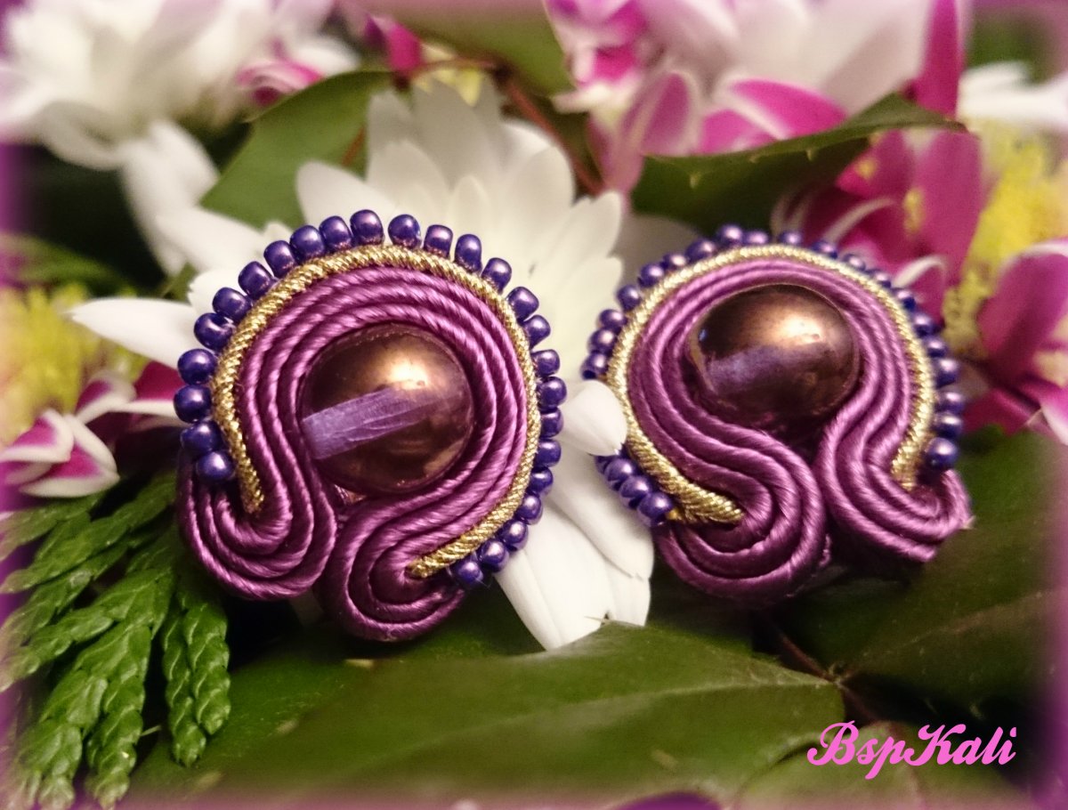 Polibek od levandulky