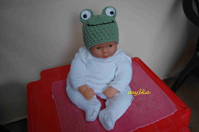 Čepička nejen  na focení miminek vel. 56