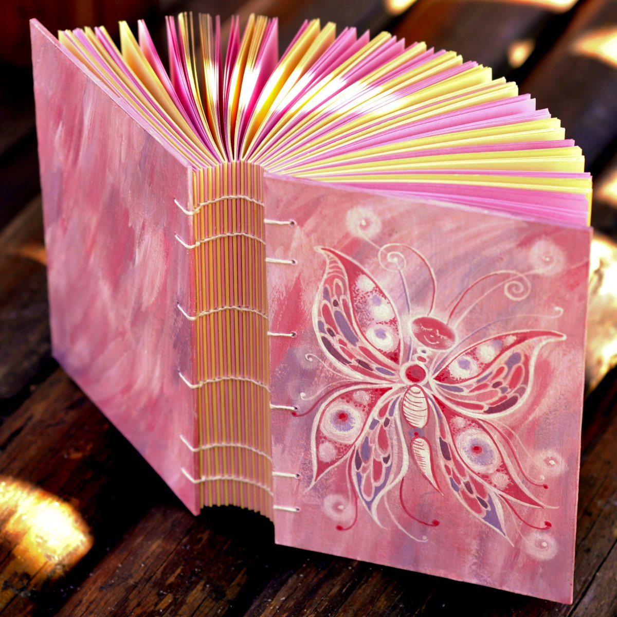 Roztančený motýlí zápisník