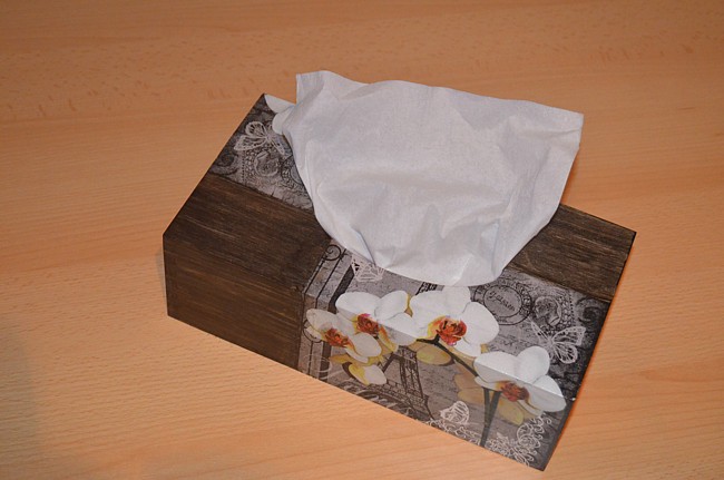 krabička na kapesníky Paříž a orchidej