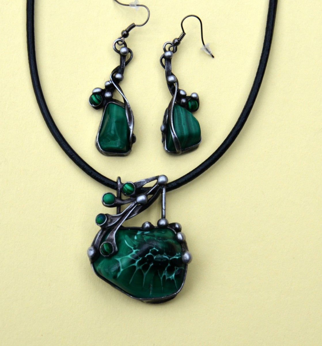 Z vrcholků hor - malachit s azuritem