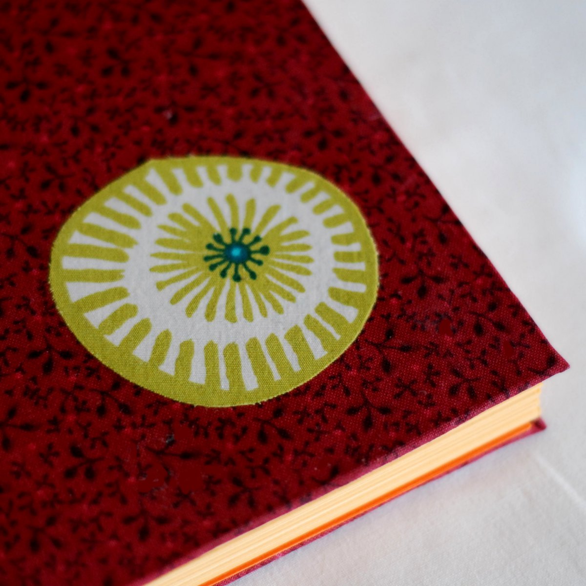 Vínový zápisník se zelenou aplikací