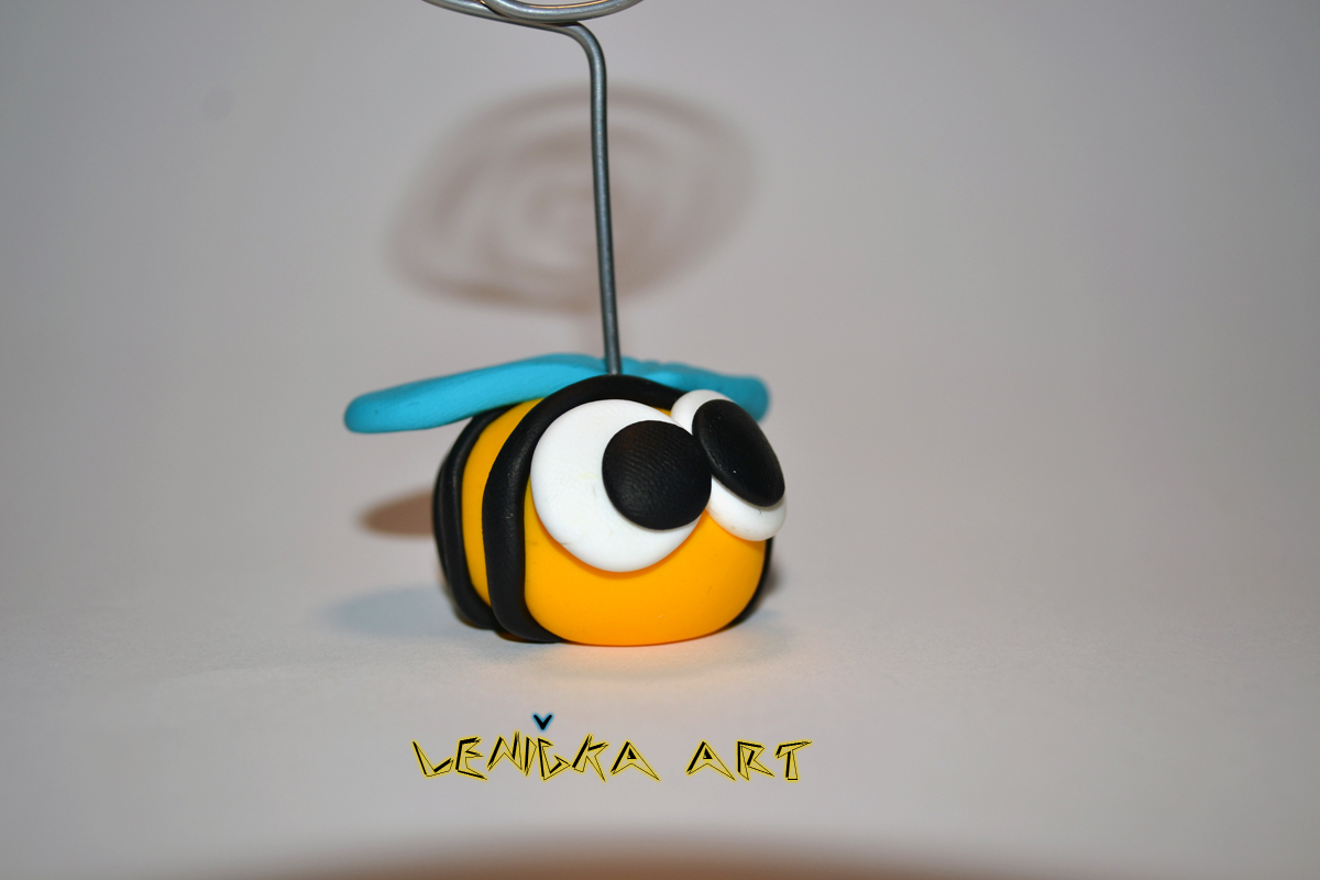 Stojánek na fotky včelka 