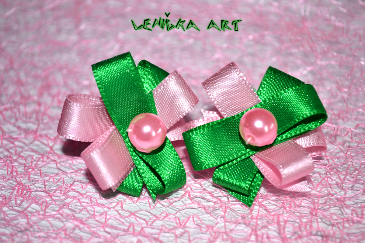 Růžovo-zelené stužkové náušničky 