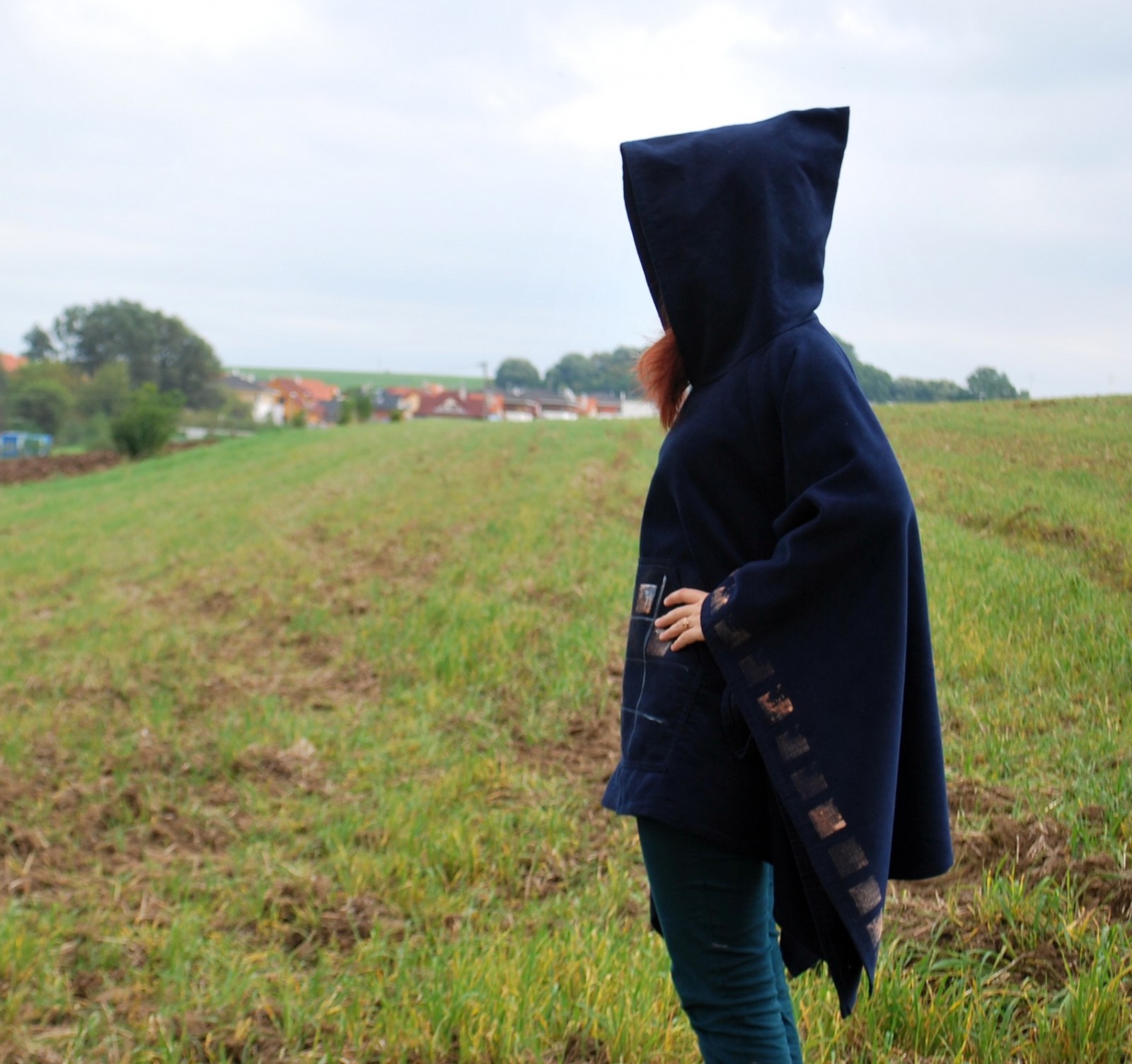 Geometrie v tmavě modré