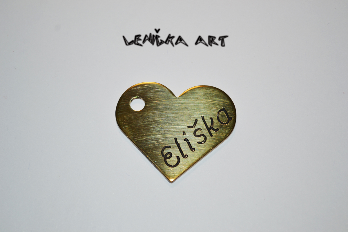 Mosazné vyrývané srdíčko 