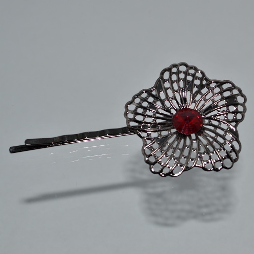 Swarovski - červená sponka