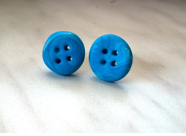 Knoflíky modré žíhané