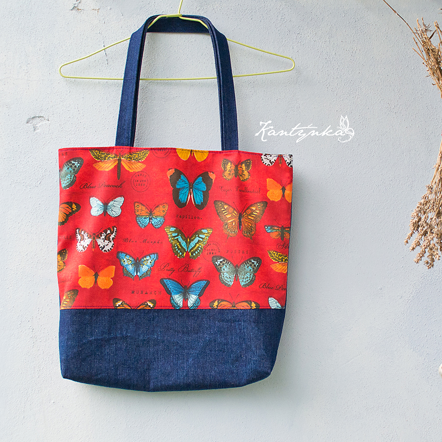 Džínová sbírka motýlů..