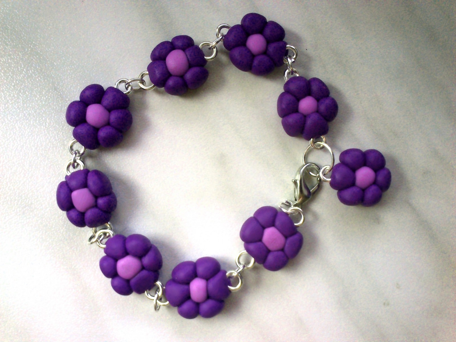 Kytičkový náramek