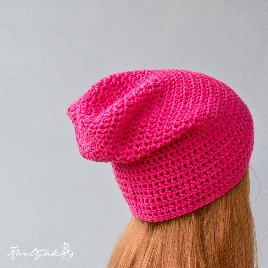 Dámská dlouhá čepice malinová