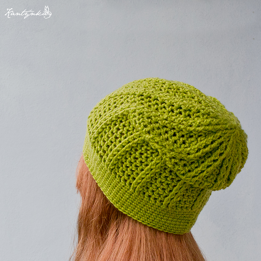 Dámská dlouhá čepice tmavě zelená