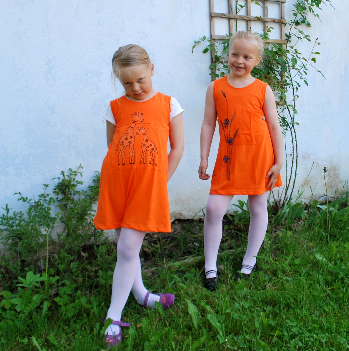 Oranžové šatičky, to je ono!