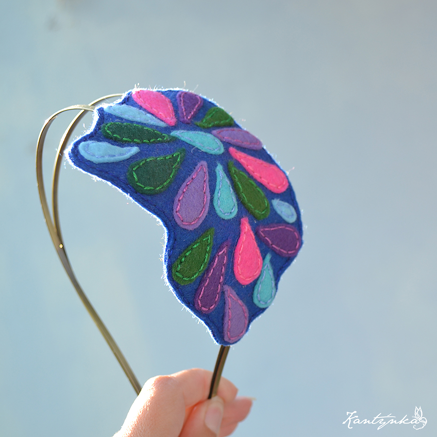 Čelenka pro paví královnu