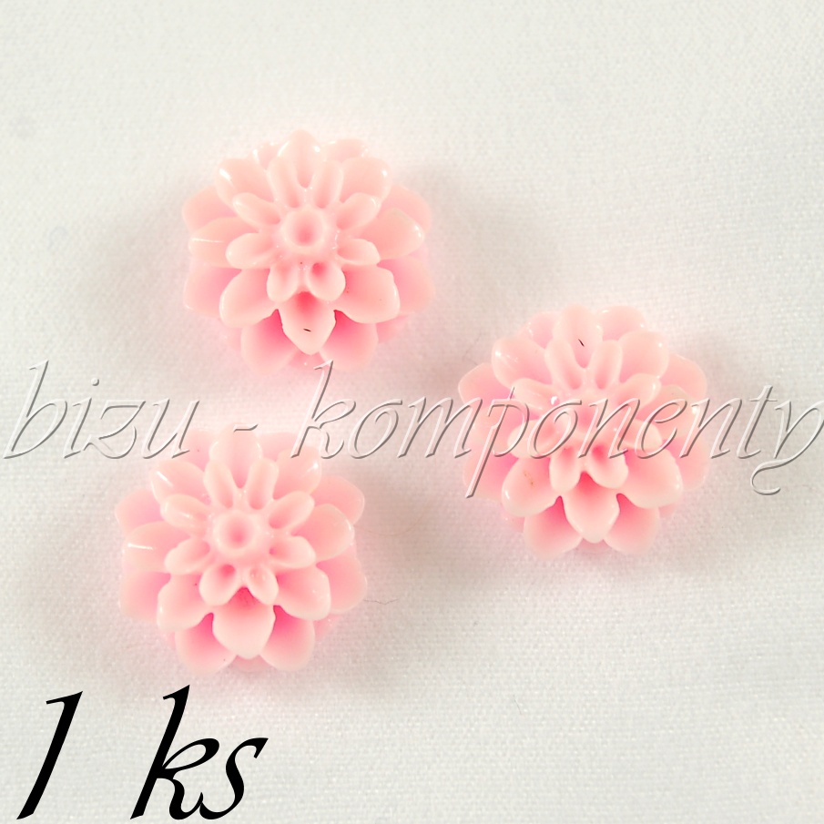 Světle růžový kabošon jiřinka (35 0038)