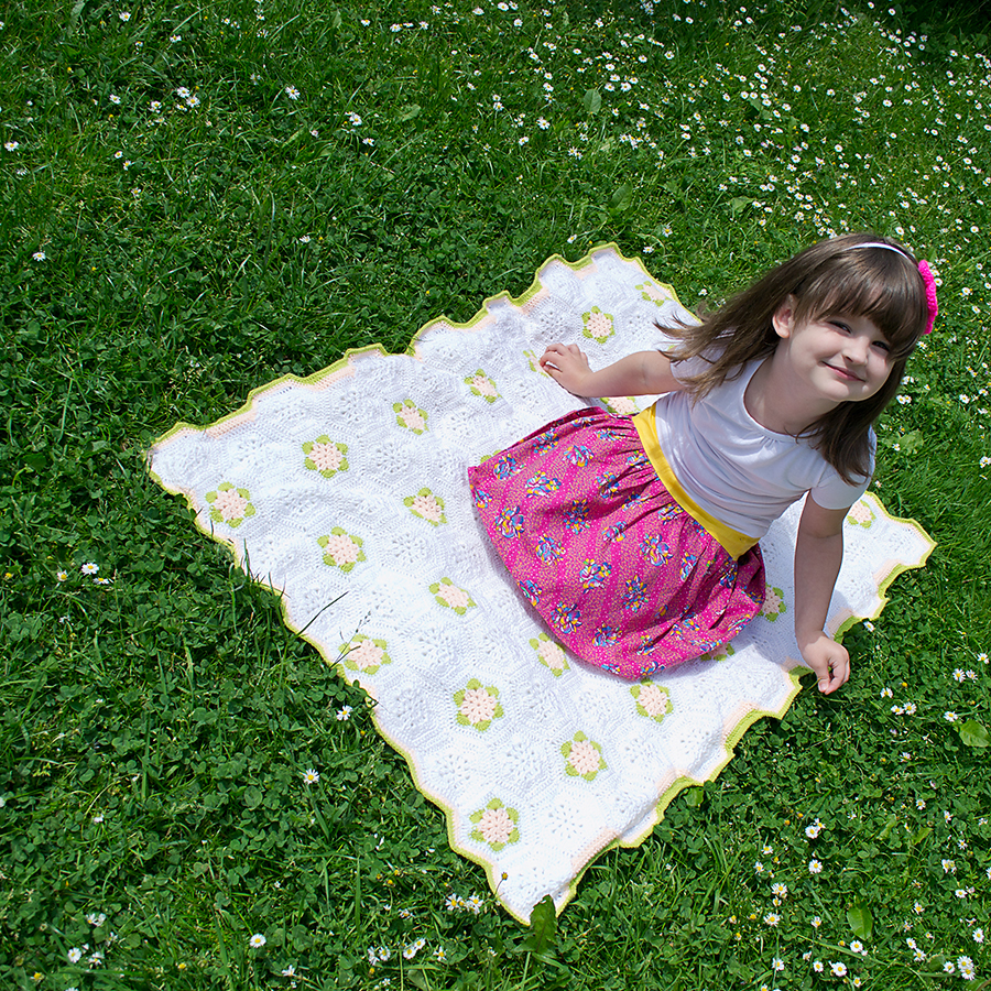Háčkovaná dětská deka