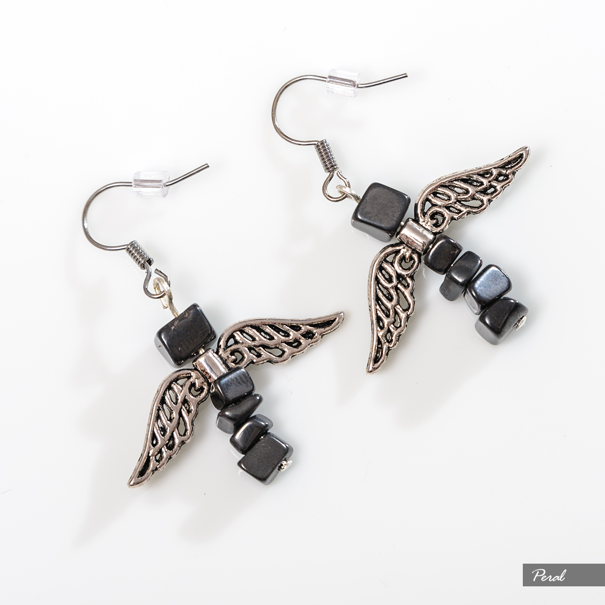 Hematitové s křídly