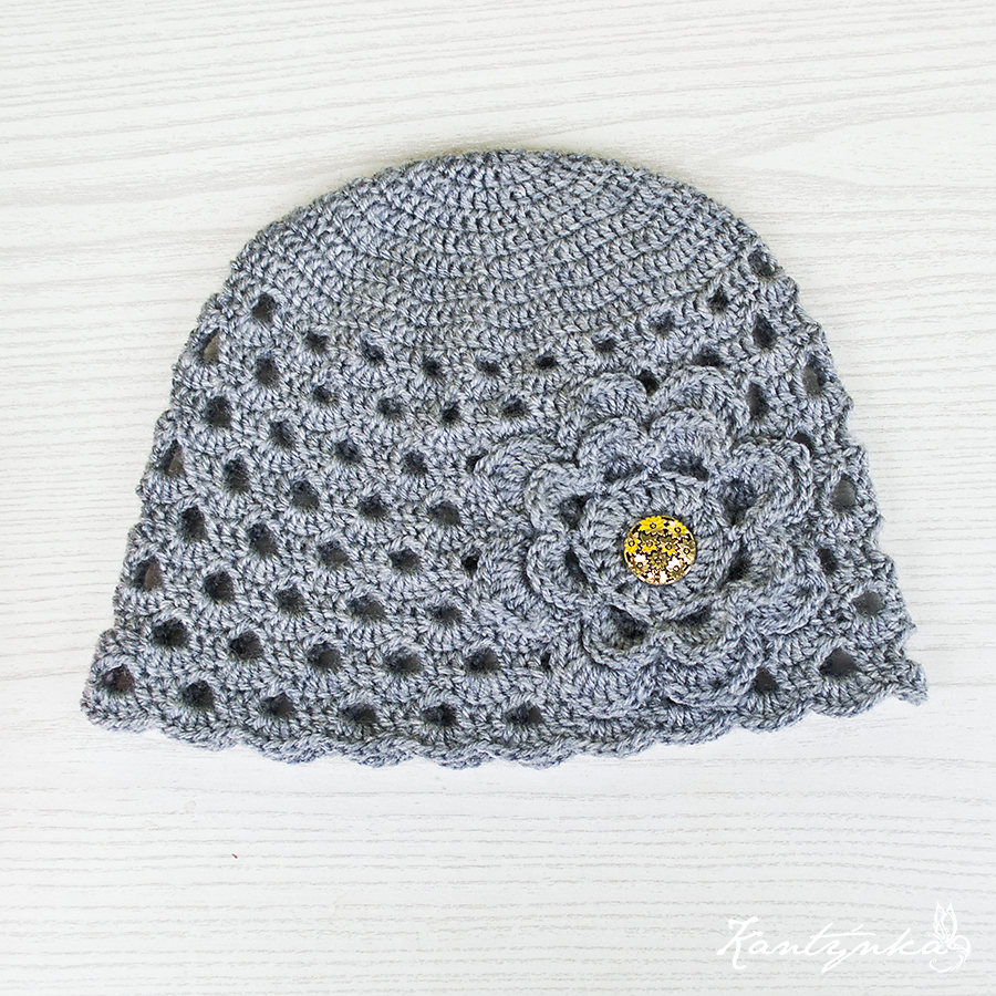 Dámská elegantní čepice