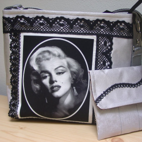 Kabelka Marilynka stříbrná