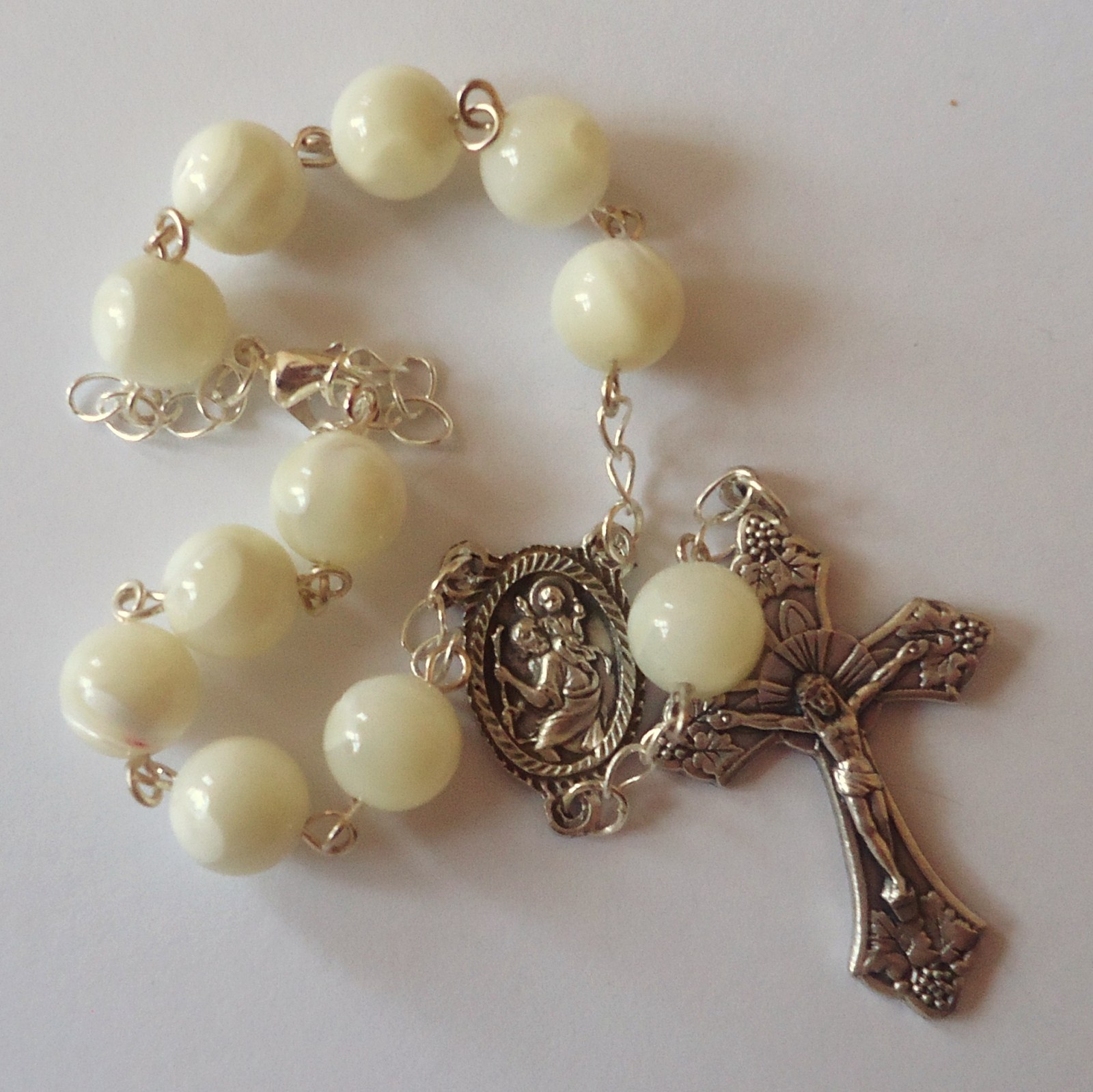 Růženec do auta se Svatým Kryštofem (PERLEŤ)