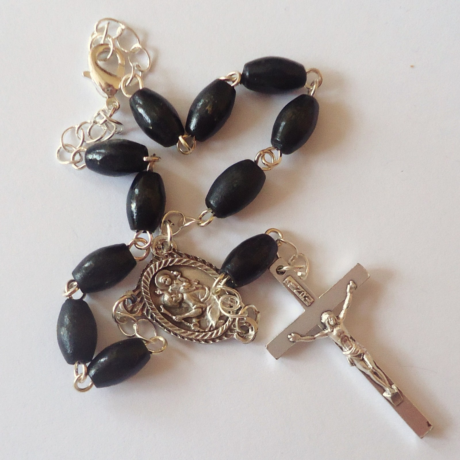 Růženec do auta se Svatým Kryštofem - černý (dřevo)