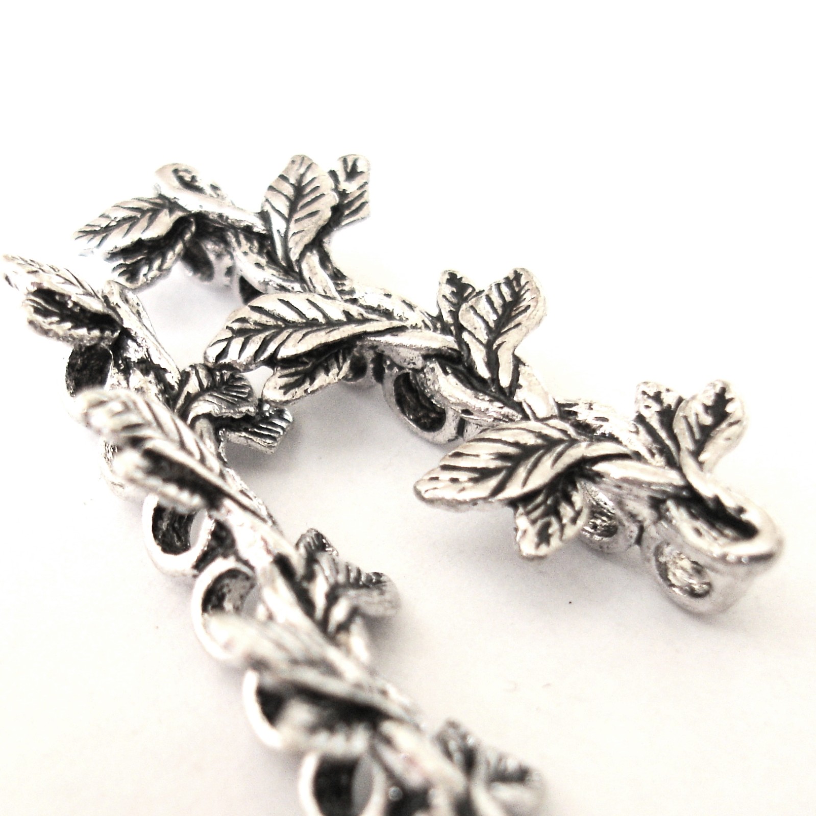 Vodič větvička 12x32mm - 1 ks