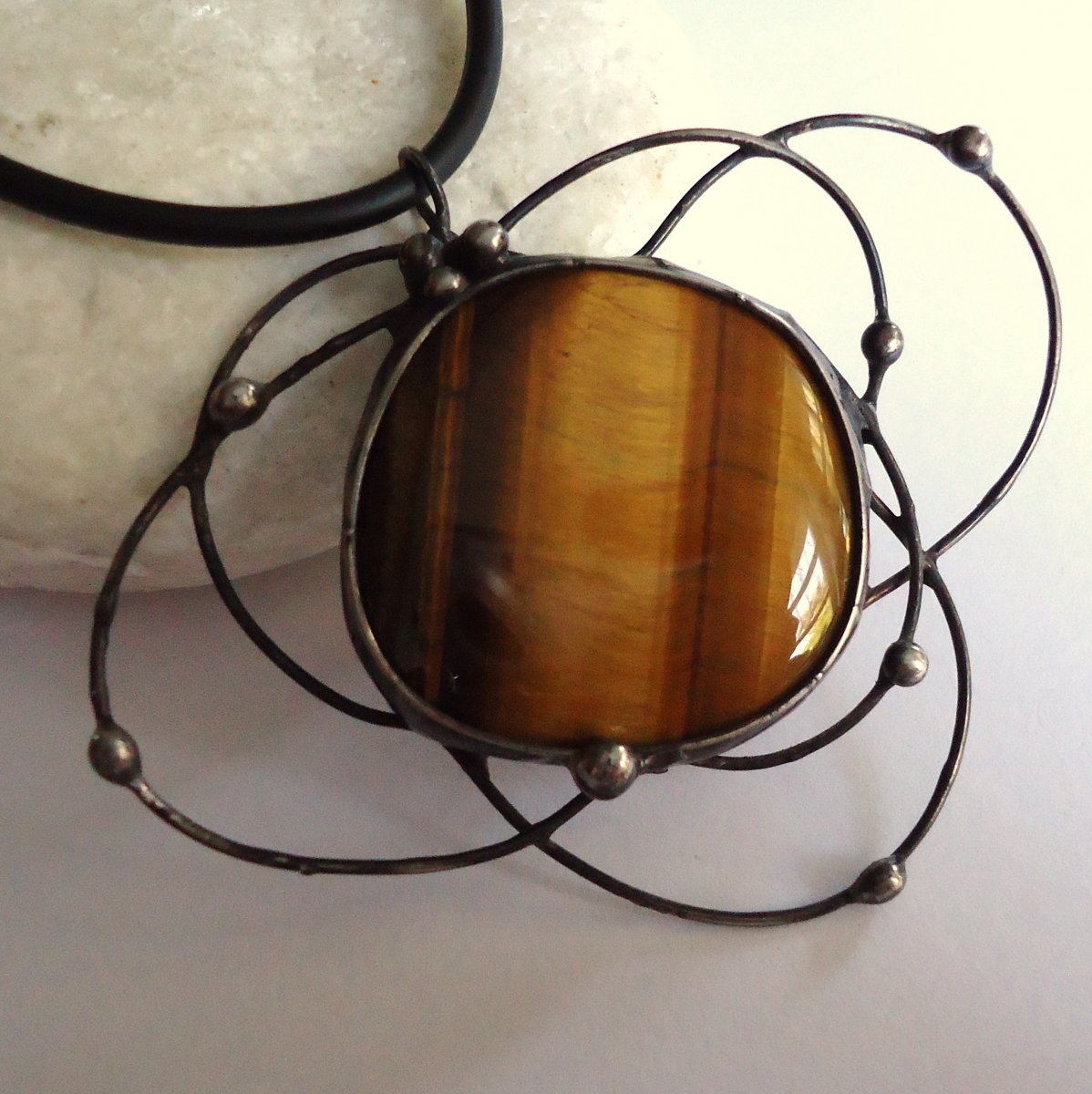 STŘEDEM VESMÍRU - Tygří oko