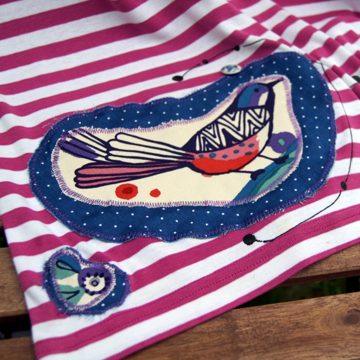 Vyzdobené ptáčkem... vel. XL