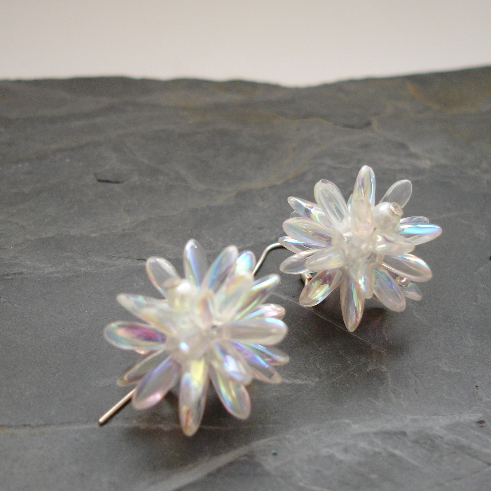 Ježci šití z jazýčků - čiré s AB efektem