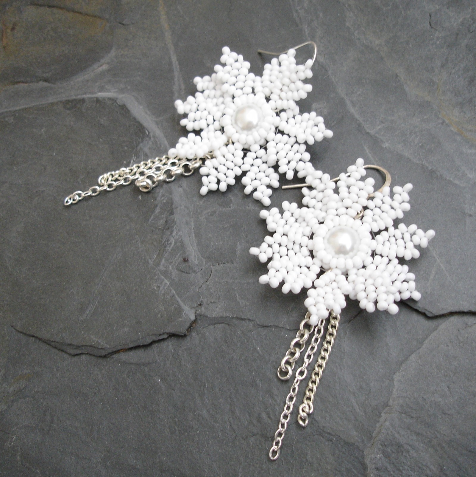 Náušnice - květina bílá